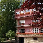 De La Szálloda 3*