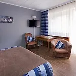 De La Hotel 3*