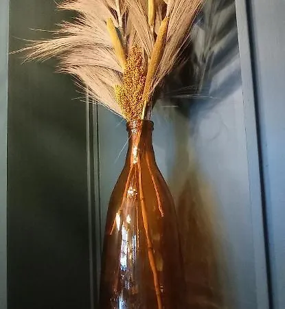 فندق De La